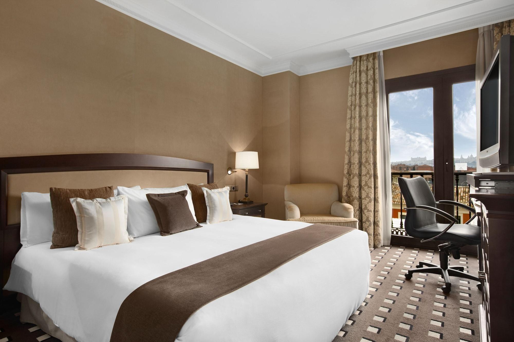 فندق يوروستارز بالاسيو بوينافيستا توليدو المظهر الخارجي الصورة A guest room at the Hilton Prague